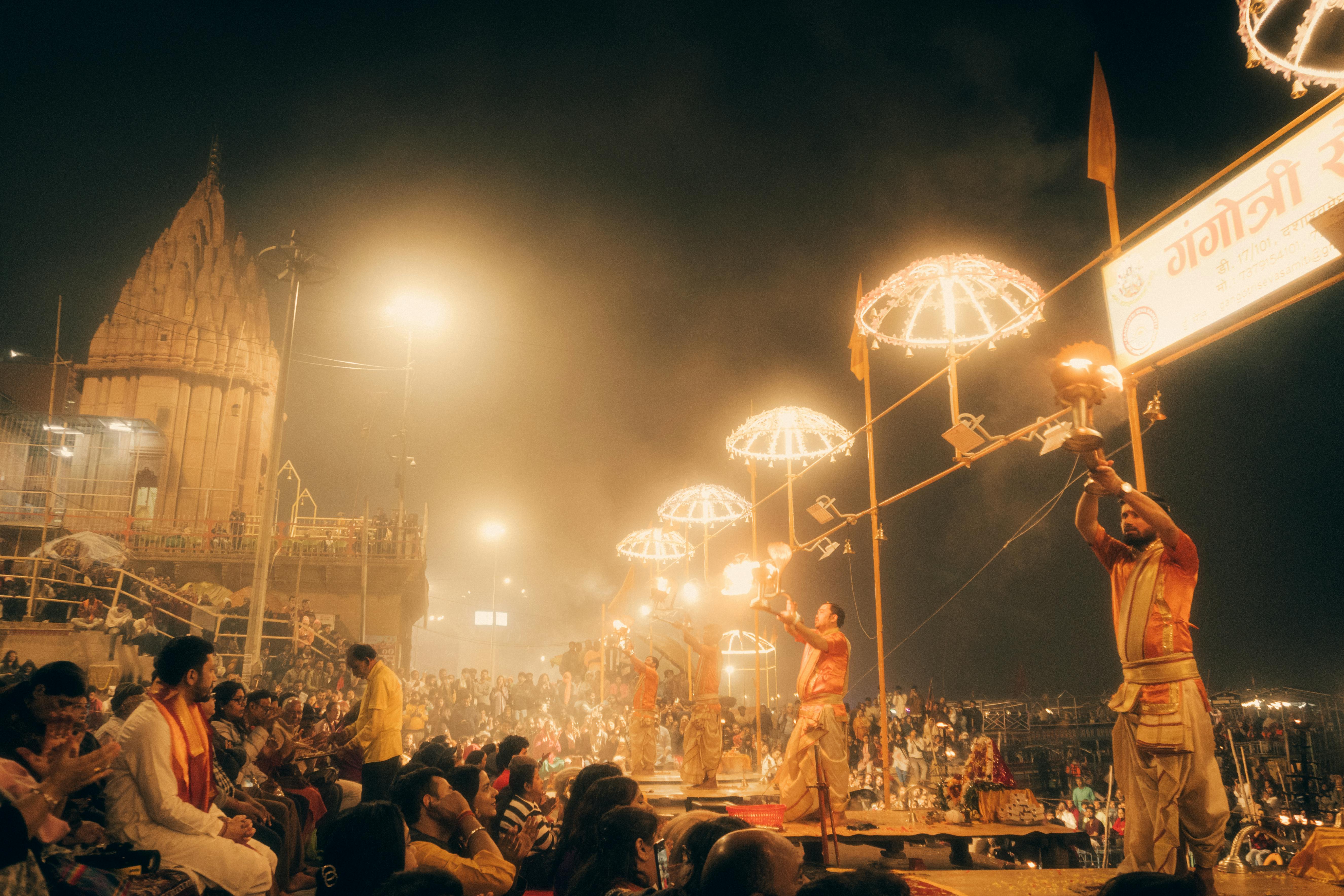 Varanasi Ganga Aarti – A Divine Experience